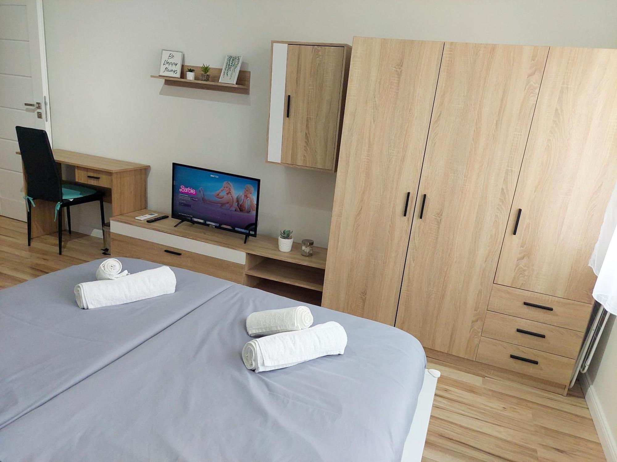 Aweshome City Apartment - 3 Bedrooms And Free Parking Debrecen Exterior foto